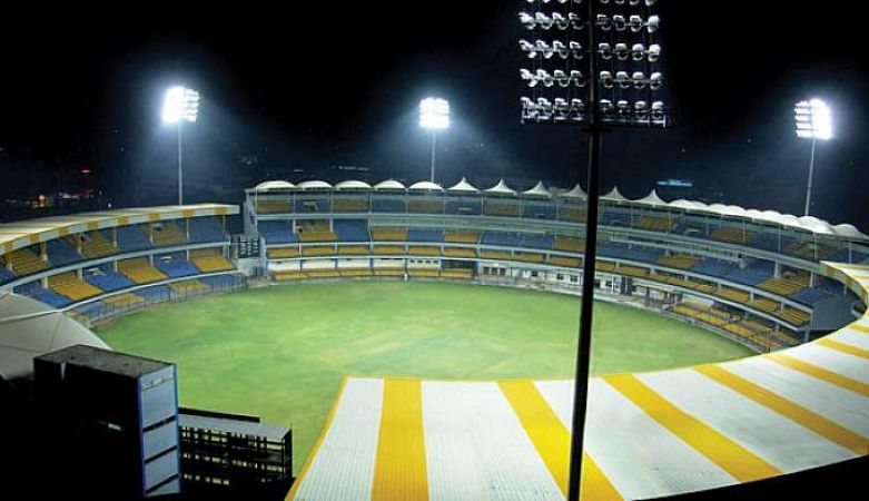 आज इंदौर की शाम क्रिकेट के नाम