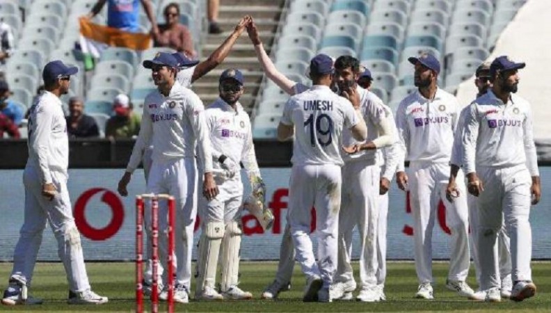 IND vs AUS: Australia gives target of 195 in its first innings