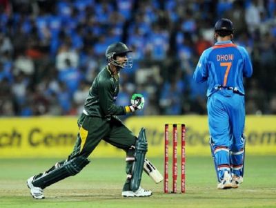 टीम इंडिया को ट्रोल करना शोएब मलिक को पड़ा भारी, भारतीय फैंस ने कर दी बोलती बंद