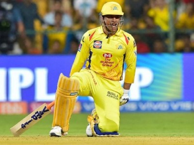 MS Dhoni became the highest-grossing player in IPL