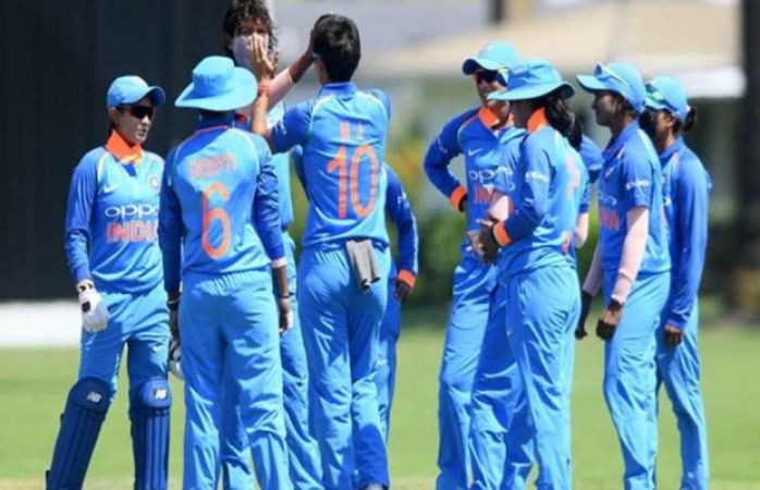 India vs England Women : भारत की विजयी शुरुआत, 136 पर ऑलआउट हुई इंग्लैंड