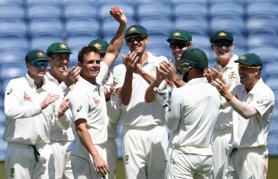 IND-AUS टेस्टः फिर फैल हुई भारत की बल्लेबाजी, हार की तरफ बड़े कदम