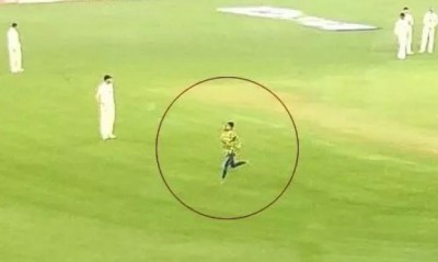 Ind Vs Eng: Kohli's fan enters Narendra Modi Stadium after breaching heavy security, Watch video