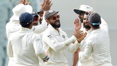 IND vs AUS : बल्ले के बाद गेंद से गरजी भारतीय टीम, 6 कंगारू लौटे पैवेलियन