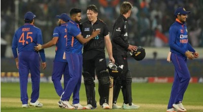 Will win World Cup like this? Fans lash out at Indian bowlers for this poor bowling performance
