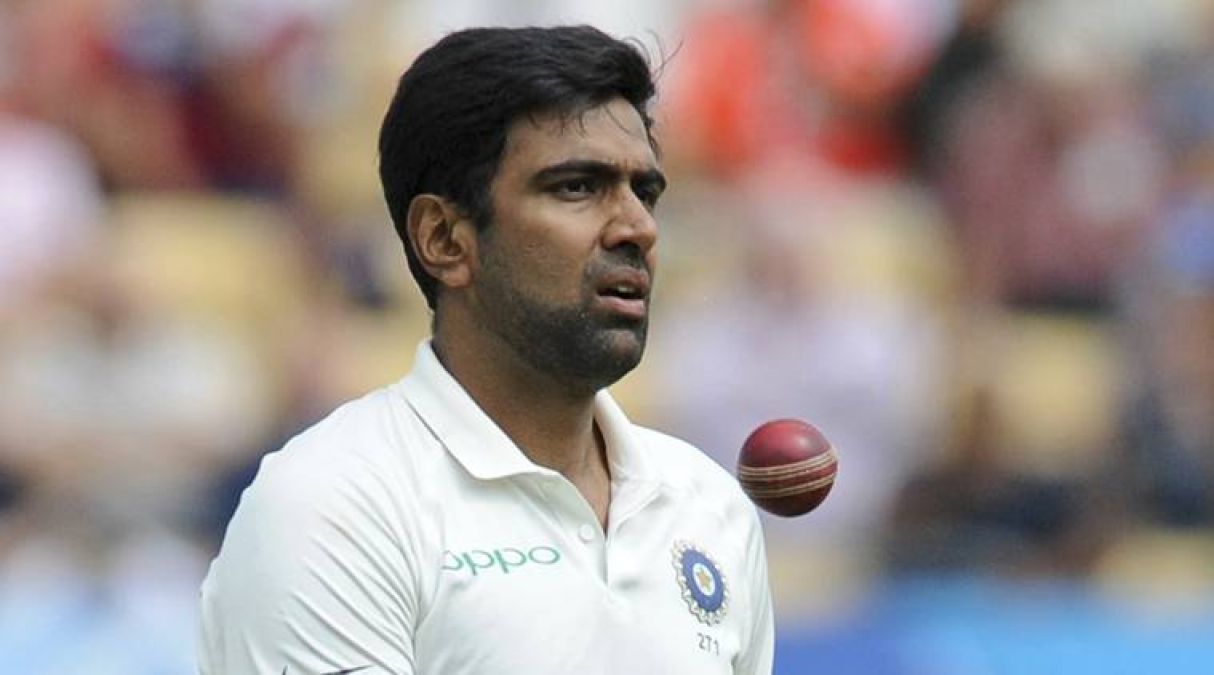 Ravichandran Ashwin shares an amazing video playing with this 'sea player'