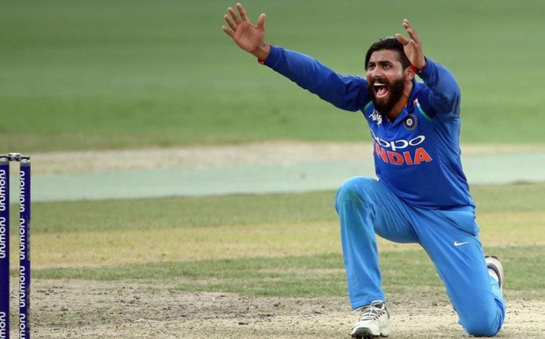 एशिया कप में टीम इंडिया को लगा बड़ा झटका, टूर्नामेंट से बहार हुए रविंद्र जडेजा