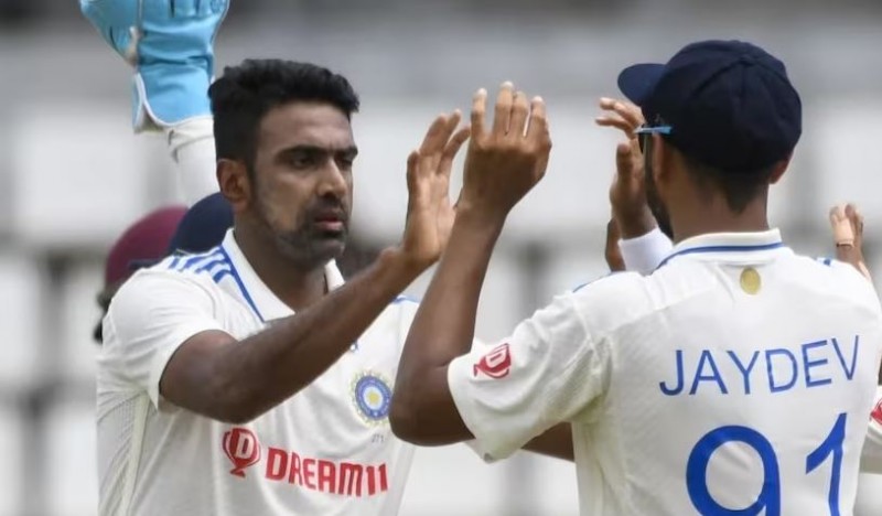 India vs West Indies: धमाकेदार जीत, तीसरे दिन ही विंडीज चित, अश्विन की फिरकी ने तोड़े कई रिकॉर्ड
