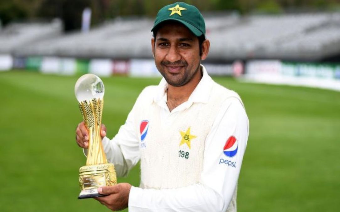 PCB boss wants Sarfraz relieved of the captaincy