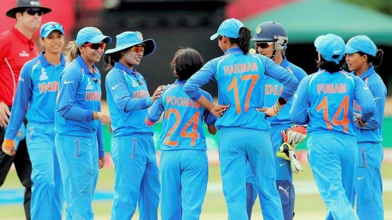 पाकिस्तान को धूल चटा, फाइनल में पहुंची भारत की बेटियां