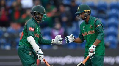 जब आप सो रहे थे तब बांग्लादेश के दो बल्लेबाजों ने NZ को चैंपियन ट्रॉफी से बाहर कर दिया
