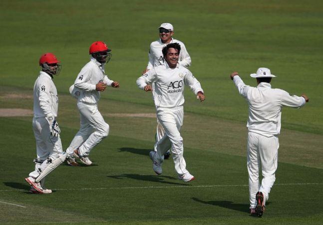 भारत-अफगान ऐतिहासिक टेस्ट: भारत 186/1