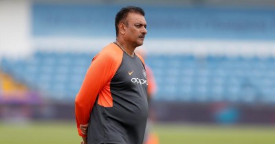 Team India head coach Ravi Shastri installs first corona jab