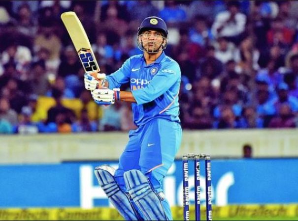 IND vs AUS : धोनी और केदार ने दिलाई भारत को पहली जीत