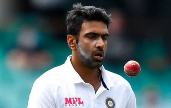 100 टेस्ट मैच खेलने वाले 14वें भारतीय खिलाड़ी बने अश्विन, इन दिग्गजों की सूची में हुए शामिल