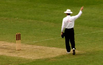 नए क्रिकेट नियमों के तहत अंपायर को मिले कई अधिकार