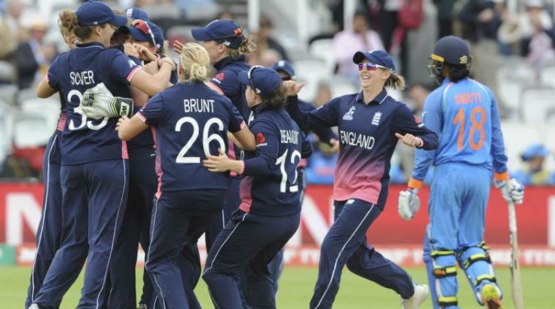 महिला क्रिकेट : इंग्लैंड के खिलाफ हार के साथ ही भारतीय टीम ने बनाये कई रिकॉर्ड