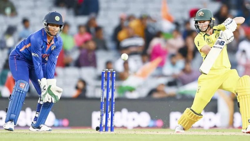 वर्ल्ड कप: अंतिम ओवर में 8 रन नहीं बचा सकीं झूलन गोस्वामी, ऑस्ट्रेलिया ने 6 विकेट से हराया