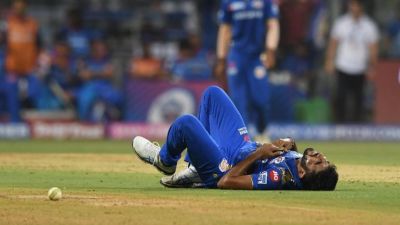 IPL 2019:  RCB के खिलाफ बुमराह के खेलने पर संशय, पिछले मैच में हुए थे चोटिल