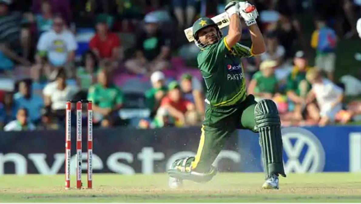 वसीम अकरम बोले, सहवाग नहीं, इस पाकिस्तानी बल्लेबाज़ ने बदली टेस्ट में ओपनिंग बैटिंग की स्टाइल