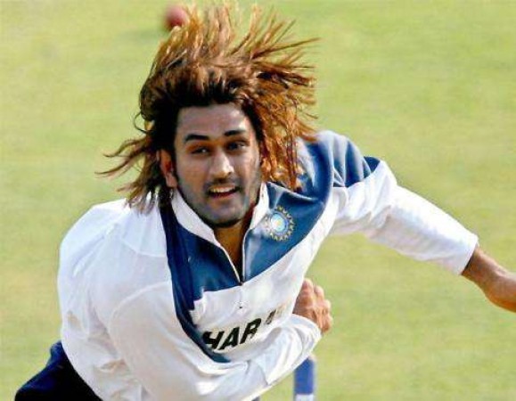 Not only Dhoni but these players also had long hair