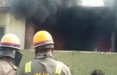 Massive fire breaks out at paint shop in Moradabad, 8 vehicles of fire department on the spot