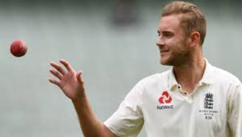 Stuart Broad's completed 'century' at Lord's, joins the list of legendary bowlers