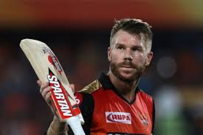 David Warner steps down on Allu Arjun's movie song with daughter and wife