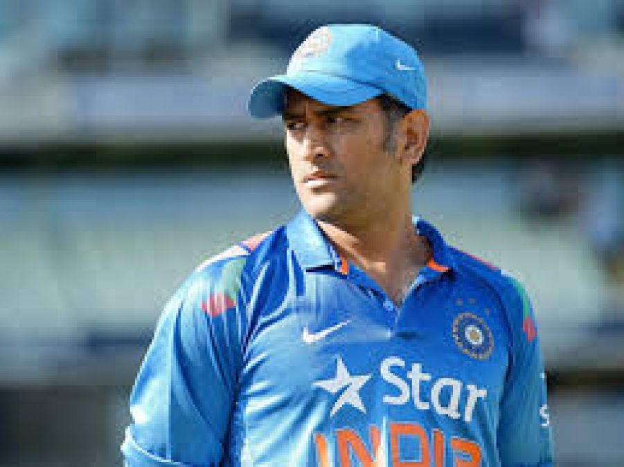 Mahi makes shocking revelation regarding is jersey number