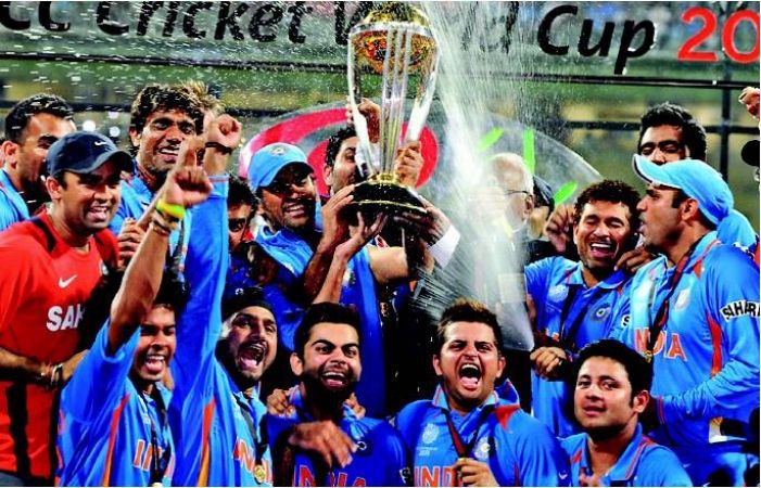 तो धोनी नहीं सचिन ने जिताया था भारत को वर्ल्ड कप, सहवाग ने खोला बड़ा राज !