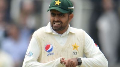 पाकिस्तान को बड़ा झटका, बाबर हुए टीम से बाहर
