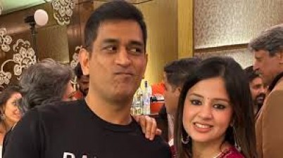 Wife denied Dhoni's retirement