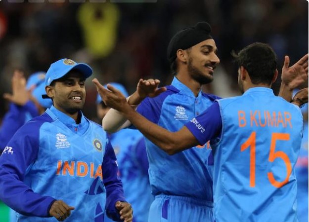 T20 वर्ल्ड कप: टीम इंडिया का सेमीफाइनल पक्का ! रोमांचक मैच में बांग्लादेश को 5 रनों से हराया