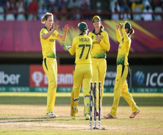टी20 महिला वर्ल्ड कप में आॅस्ट्रेलिया ने हराया न्यूजीलैंड को, बनाई सेमीफाइनल में जगह