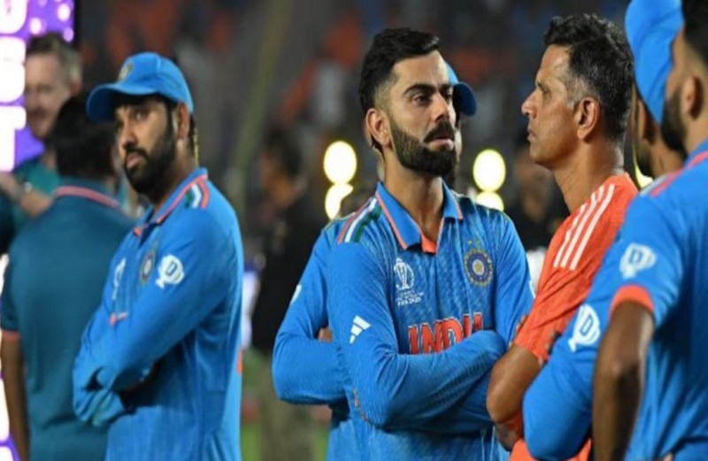 'मुझसे देखा नहीं जा रहा था हाल...' World Cup में हार के बाद कोच द्रविड़ ने बताया टीम इंडिया के ड्रेसिंग रूम का मंजर
