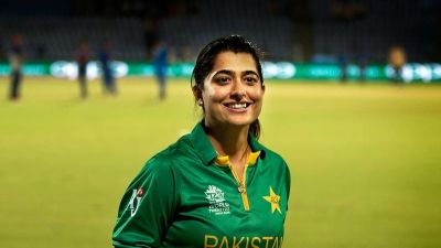 Pakistan's star female cricketer Sana Mir says goodbye to cricket