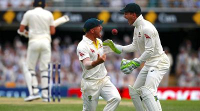 एशेज सीरीज- आस्ट्रेलिया ने बनाए चार विकेट पर 164 रन