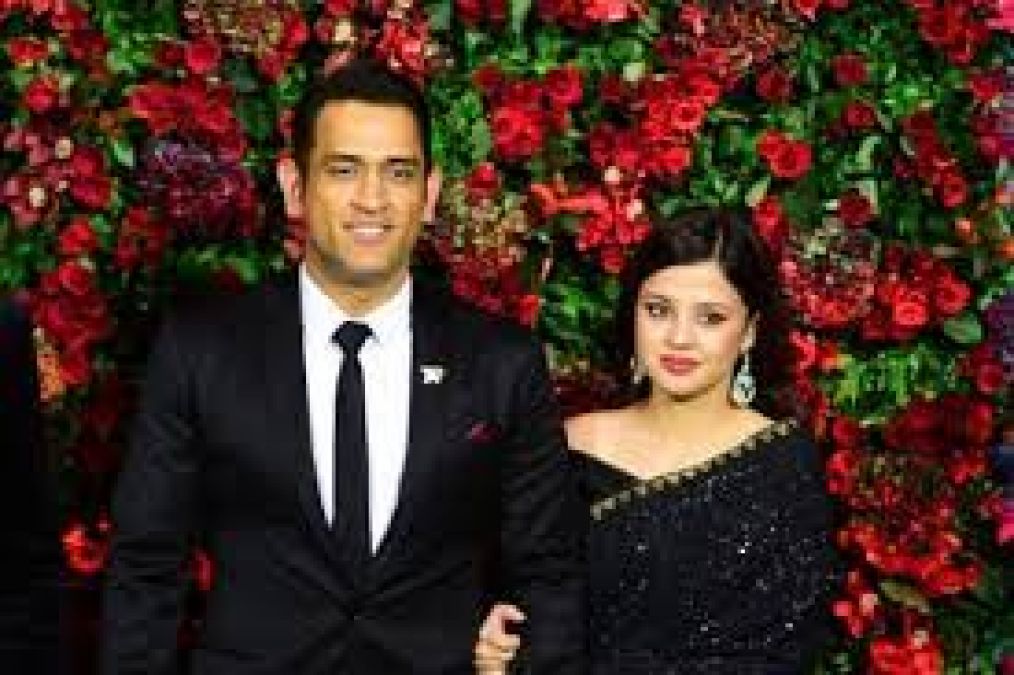 little guest came to Mahendra Singh Dhoni's house, wife Sakshi shared the video on social media