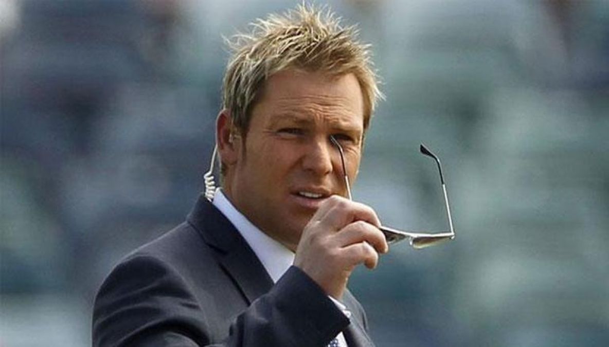 Former Australia spinner Shane Warne injures himself in a motorbike accident