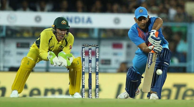 IND VS AUS T20 LIVE: नहीं टिक पाए भारतीय बल्लेबाज, ऑस्ट्रेलिया को दिया 119 रनों का लक्ष्य