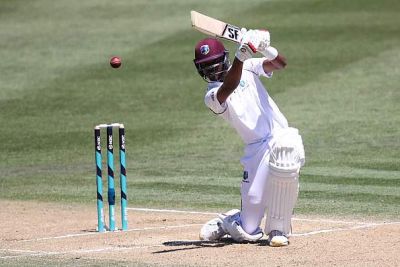 हैदराबाद टेस्ट: जेसन होल्डर और रोस्टन चेज़ के अर्धशतकों से संभला वेस्टइंडीज