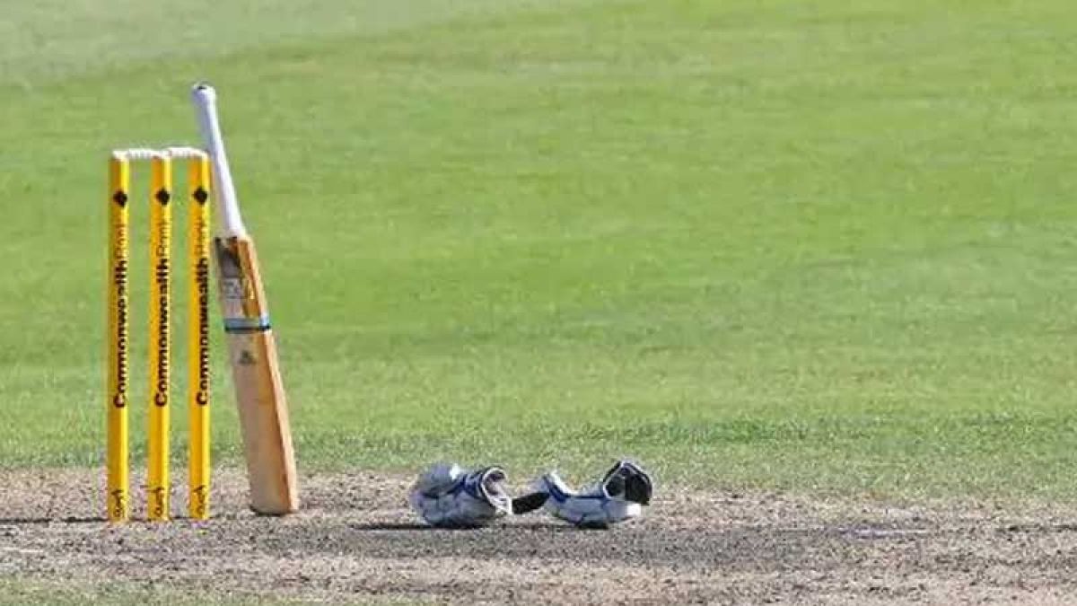 Pakistani umpire dies during a match, cricket world mourns