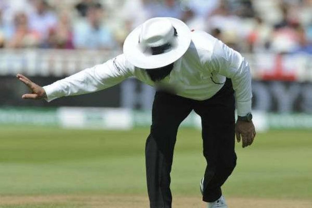 Pakistani umpire dies during a match, cricket world mourns