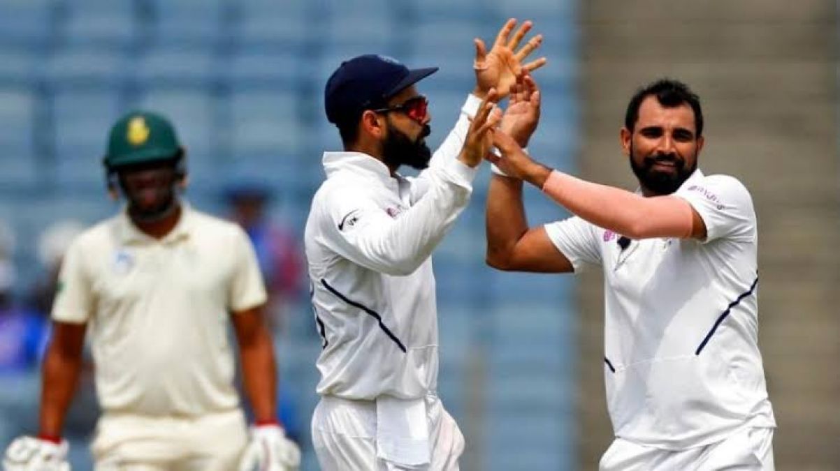 Ind vs Sa: India tightens screws, Half South African team reaches pavilion till lunch