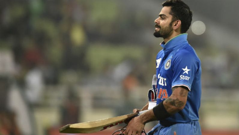 INDvsAUS : भारत का शीर्ष क्रम लड़खड़ाया तीन बल्लेबाज हुए आउट