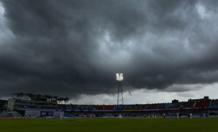 IND vs AUS :  ईडन गार्डन के ऊपर मंडरा रहे काले घने बादल