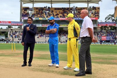 IND vs AUS : भारत ने टॉस जीत कर लिया पहले बल्लेबाजी का निर्णय
