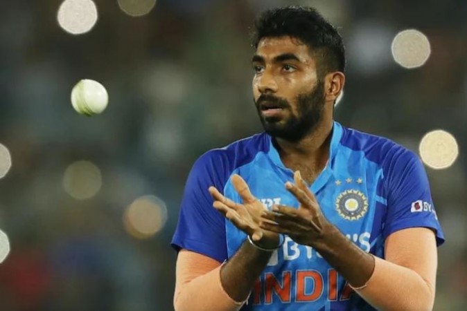 T20 वर्ल्डकप से पहले टीम इंडिया को लगा बड़ा झटका, टूर्नामेंट से बाहर हुए जसप्रीत बुमराह