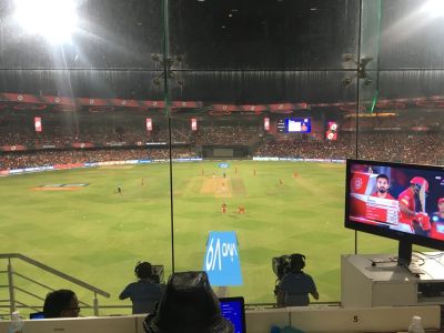 IPL 2018 Live RCB vs KXIP :  RCB batting Highlights after 10 overs