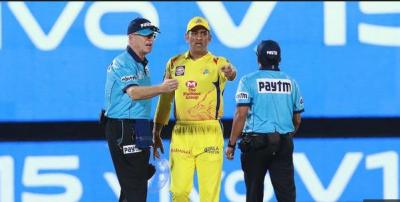 Bishan Singh Bedi lashes out at MS Dhoni’s protest over no ball Umpire decision